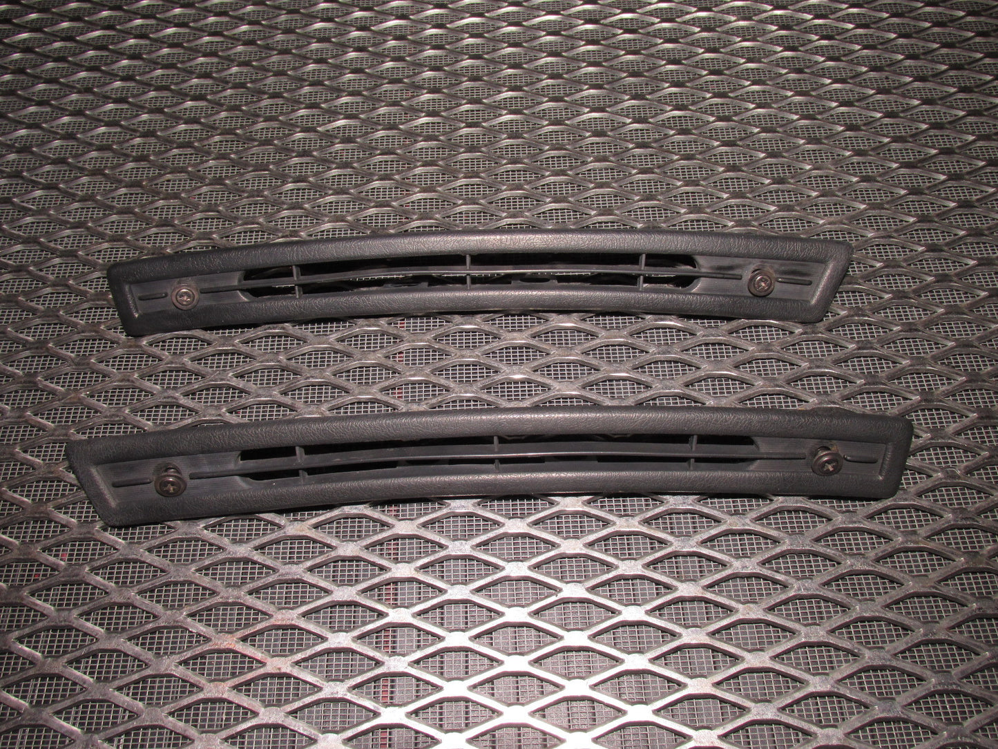 84 85 Mazda RX7 OEM Exterior Side Vent - Set