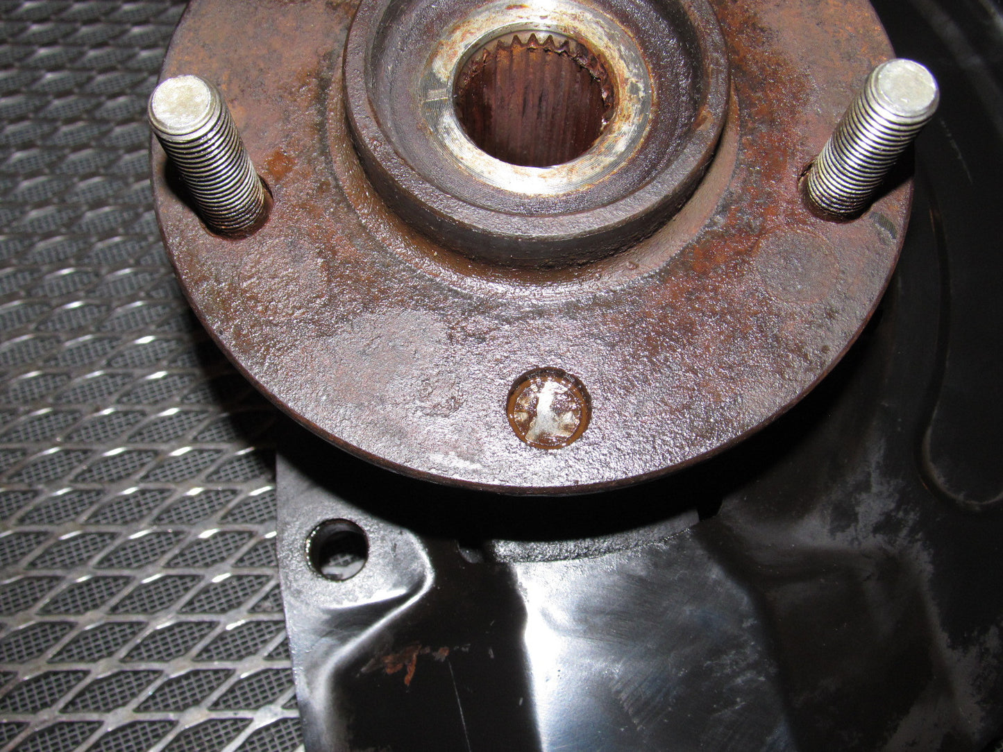 94 95 96 97 Mitsubishi 3000GT OEM Spindle & Knuckle Assembly - Front Left