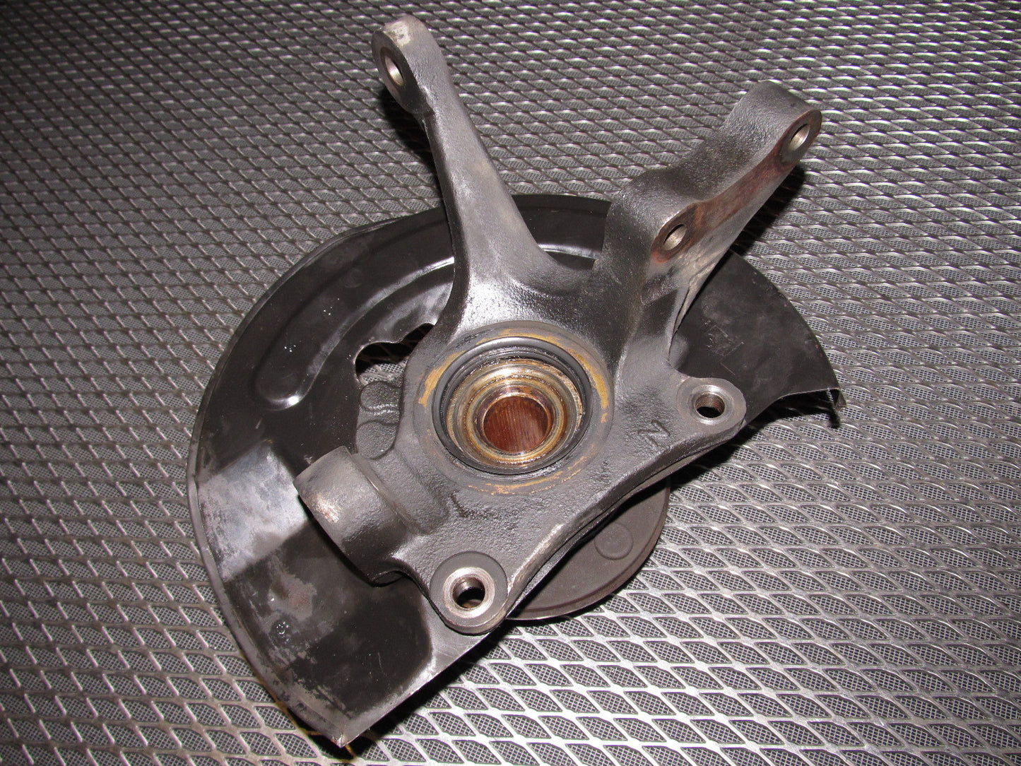 94 95 96 97 Mitsubishi 3000GT OEM Spindle & Knuckle Assembly - Front Left