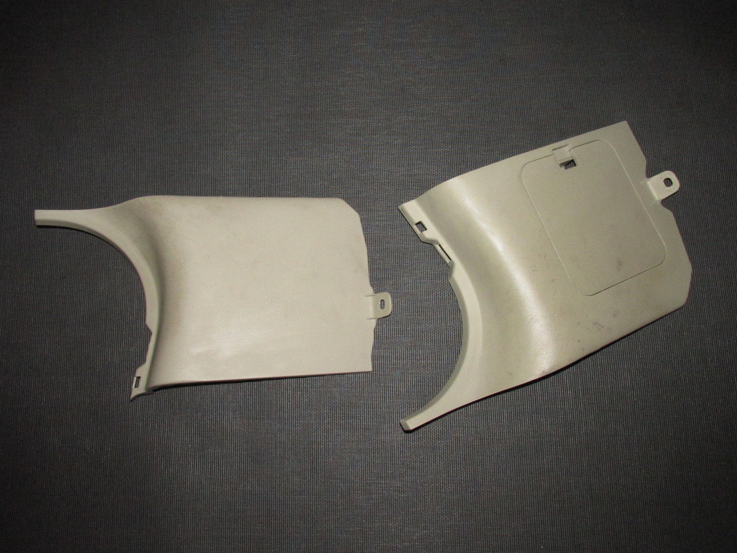 03 04 05 06 Infiniti G35 OEM Interior Kick Panel Cover