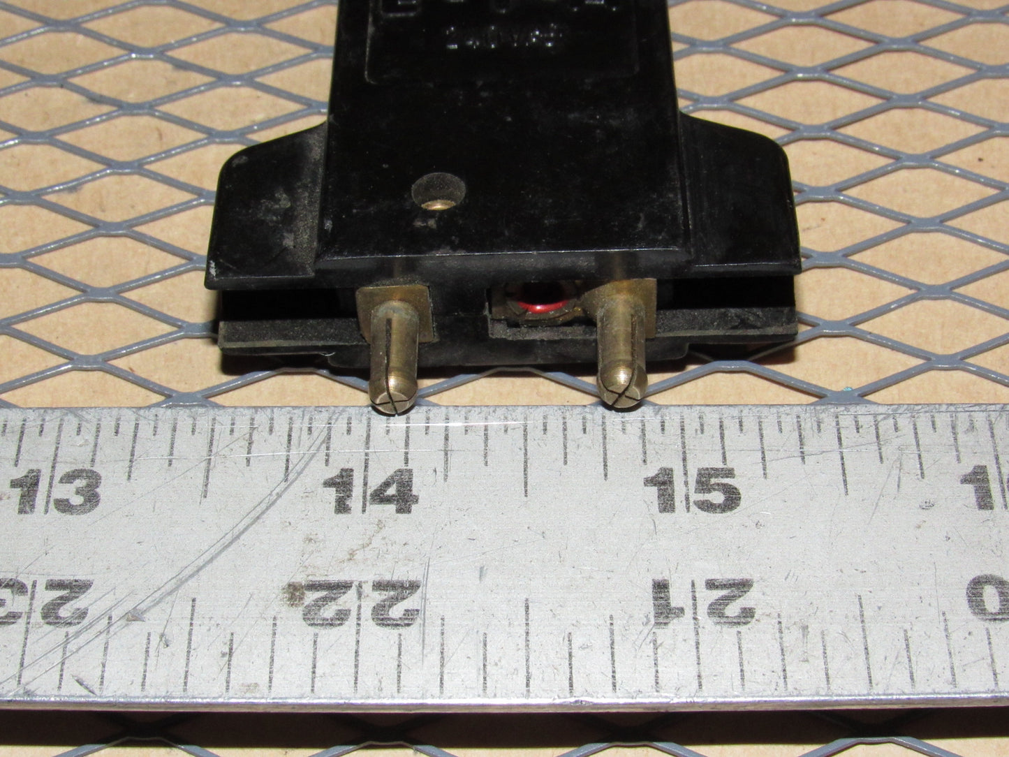 77-95 Mercedes Benz T1 Van Fuse Circuit Breaker 8a E-T-A 240VAC 2-5200-H
