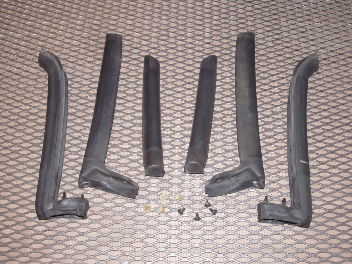 94 95 96 97 Mazda Miata OEM Convertible Soft Top Weather Rubber Seal