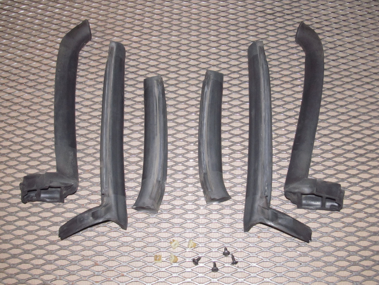 94 95 96 97 Mazda Miata OEM Convertible Soft Top Weather Rubber Seal