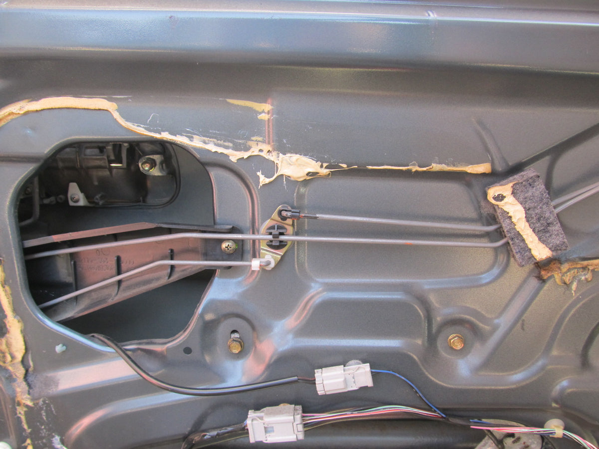 97 98 99 00 01 Honda Prelude OEM Door Handle & Latch Linkage Rod - Left