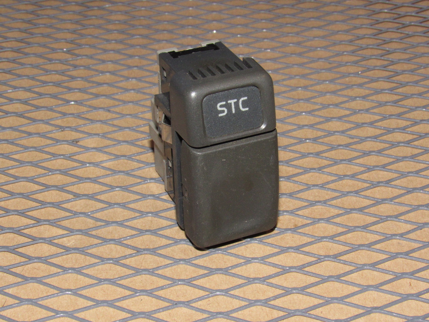 01 02 03 04 Volvo V70 OEM Stability Traction Control STC Switch