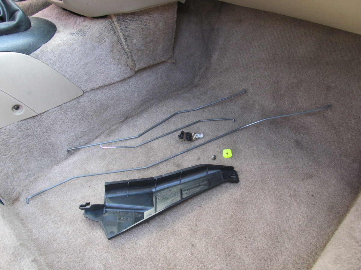97 98 99 00 01 Honda Prelude OEM Door Handle & Latch Linkage Rod - Left