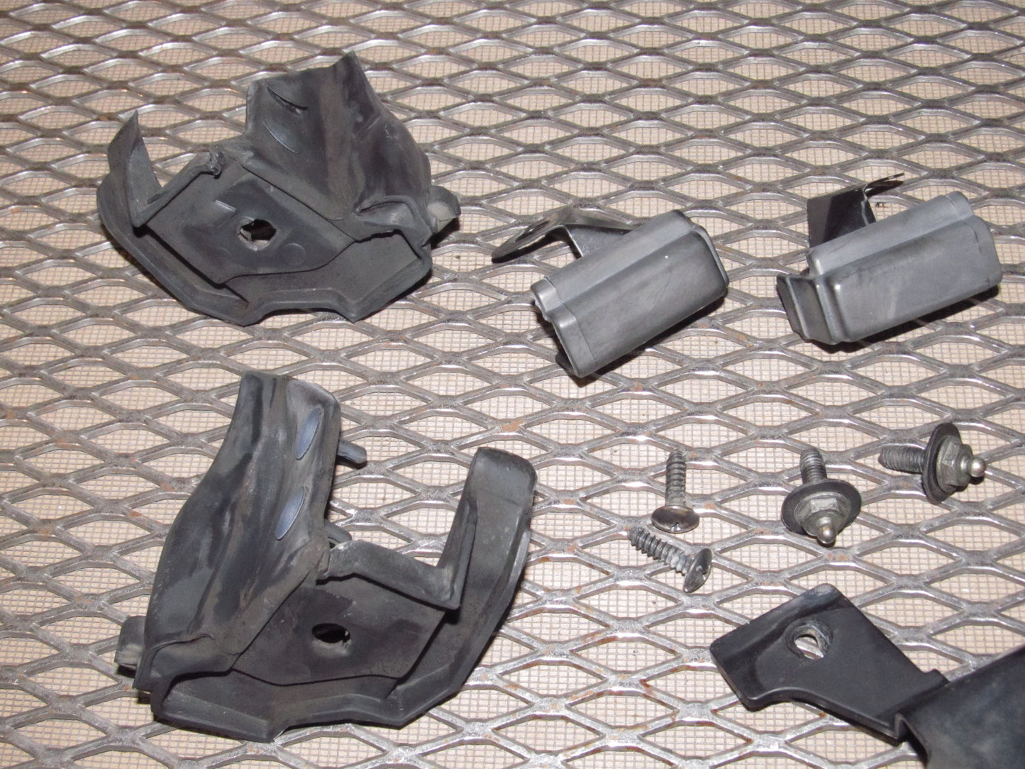 94 95 96 97 Mazda Miata OEM Convertible Soft Top Corner Seal Moulding Cover