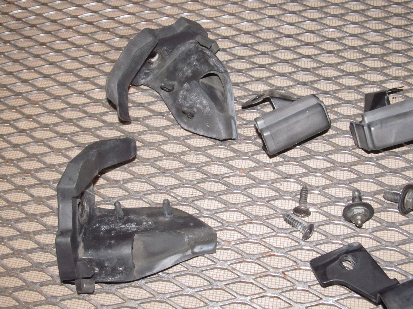 94 95 96 97 Mazda Miata OEM Convertible Soft Top Corner Seal Moulding Cover