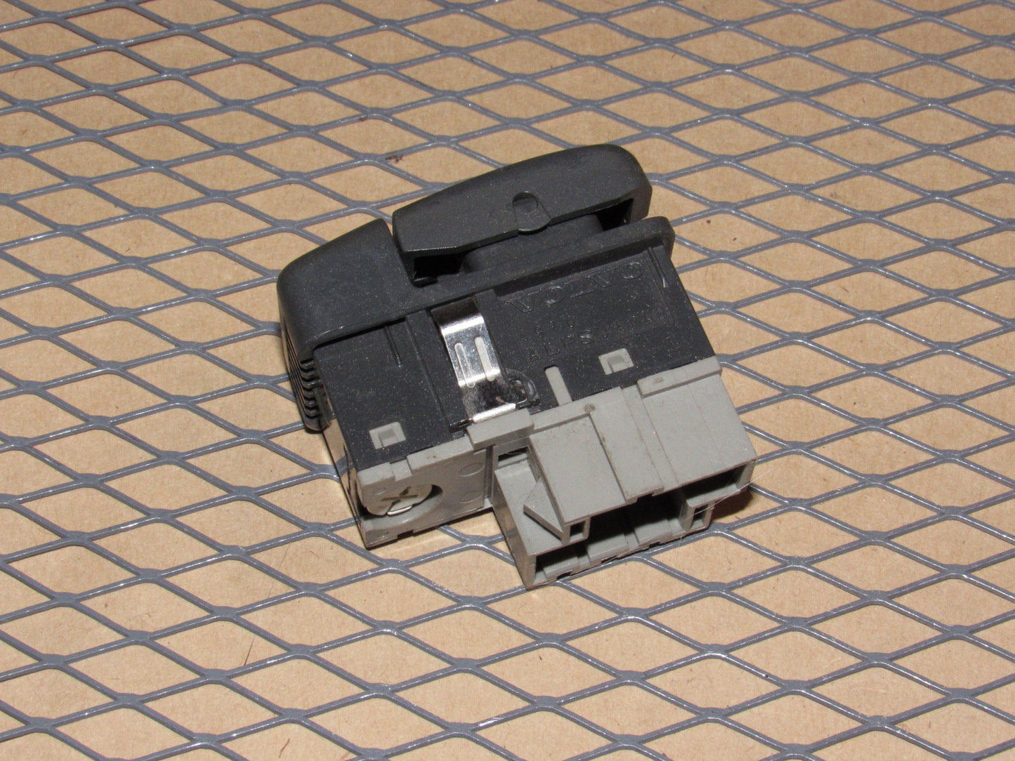 01 02 03 04 Volvo V70 OEM Stability Traction Control STC Switch