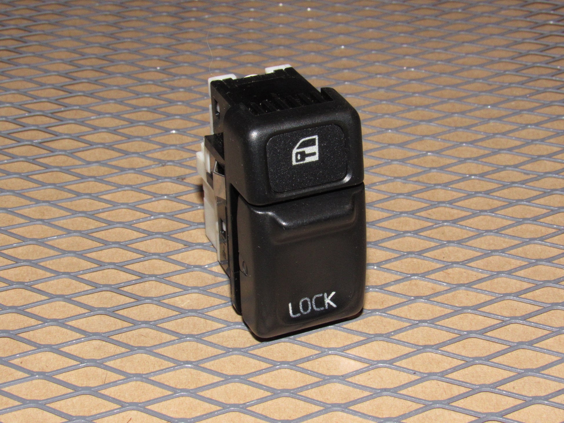 95 96 97 Volvo 960 OEM Dash Central Door Lock Switch