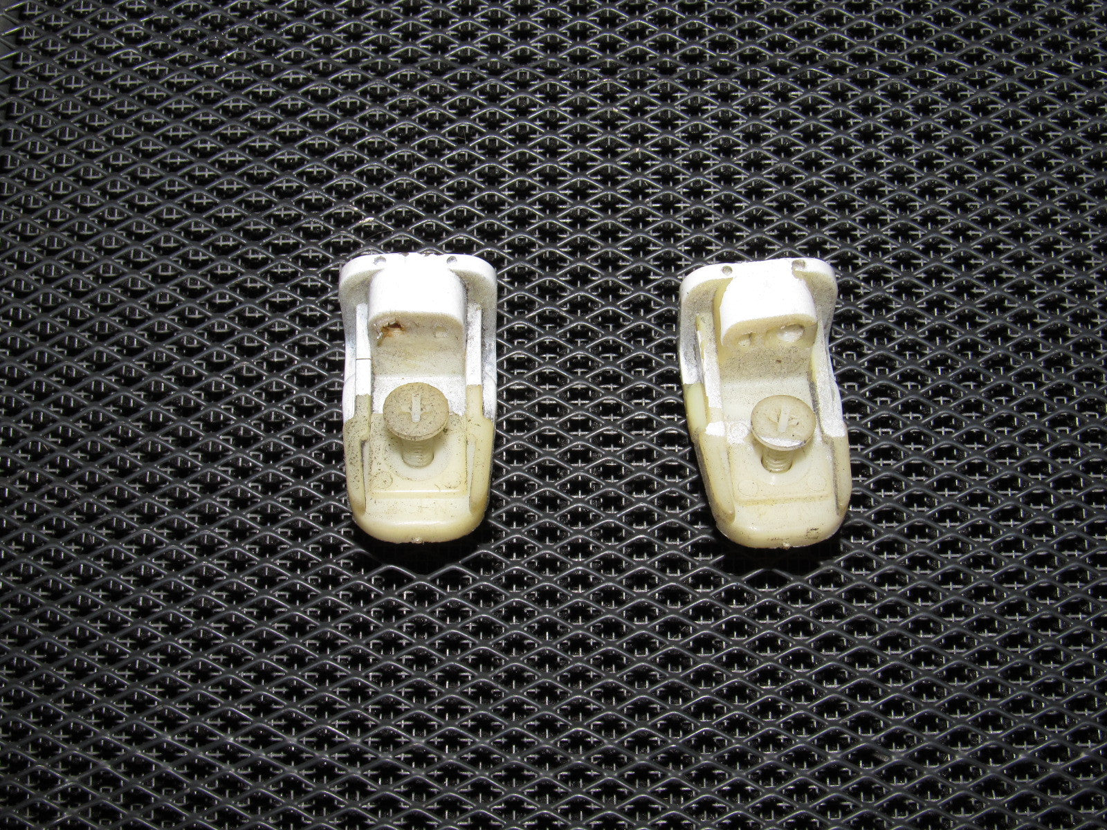 88 89 Honda CRX OEM D15B2 Door Panel Clip