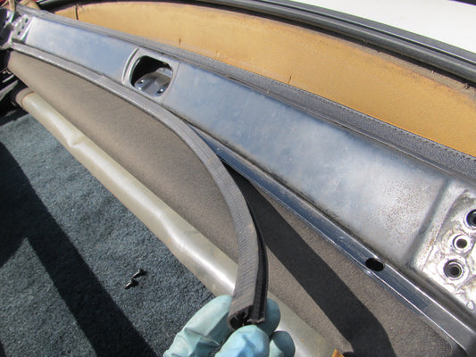 94 95 96 97 Mazda Miata OEM Convertible Soft Top Belt Line Moulding