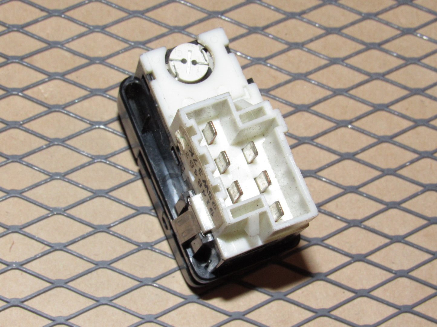 95 96 97 Volvo 960 OEM Dash Central Door Lock Switch