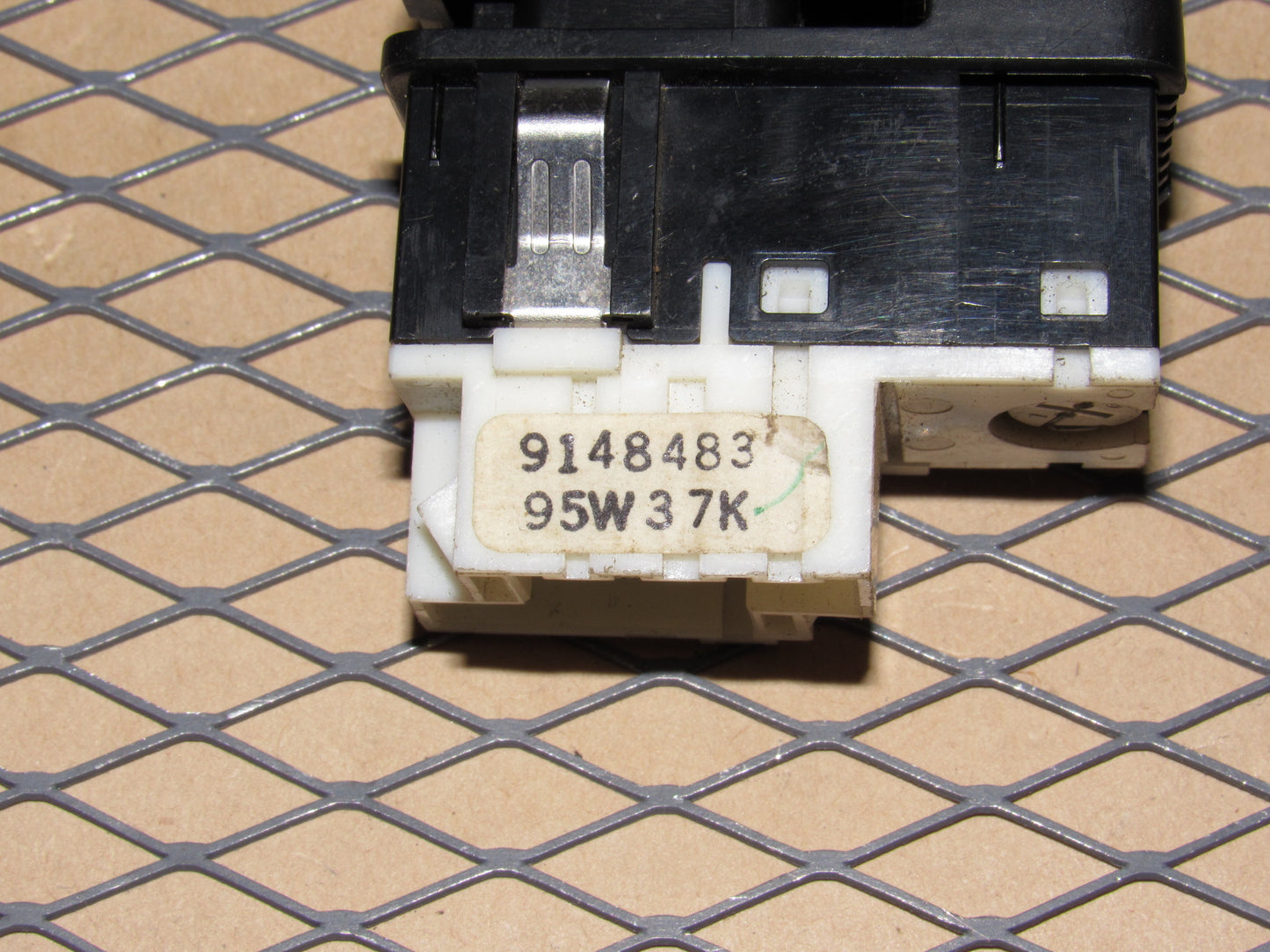 95 96 97 Volvo 960 OEM Dash Central Door Lock Switch