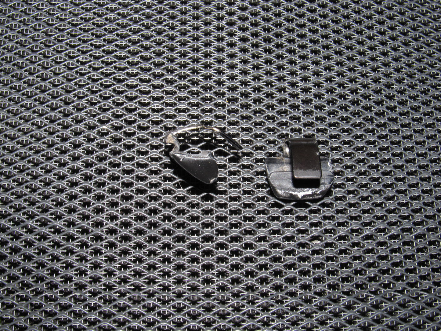 88 89 Honda CRX OEM D15B2 Window Stopper Clip