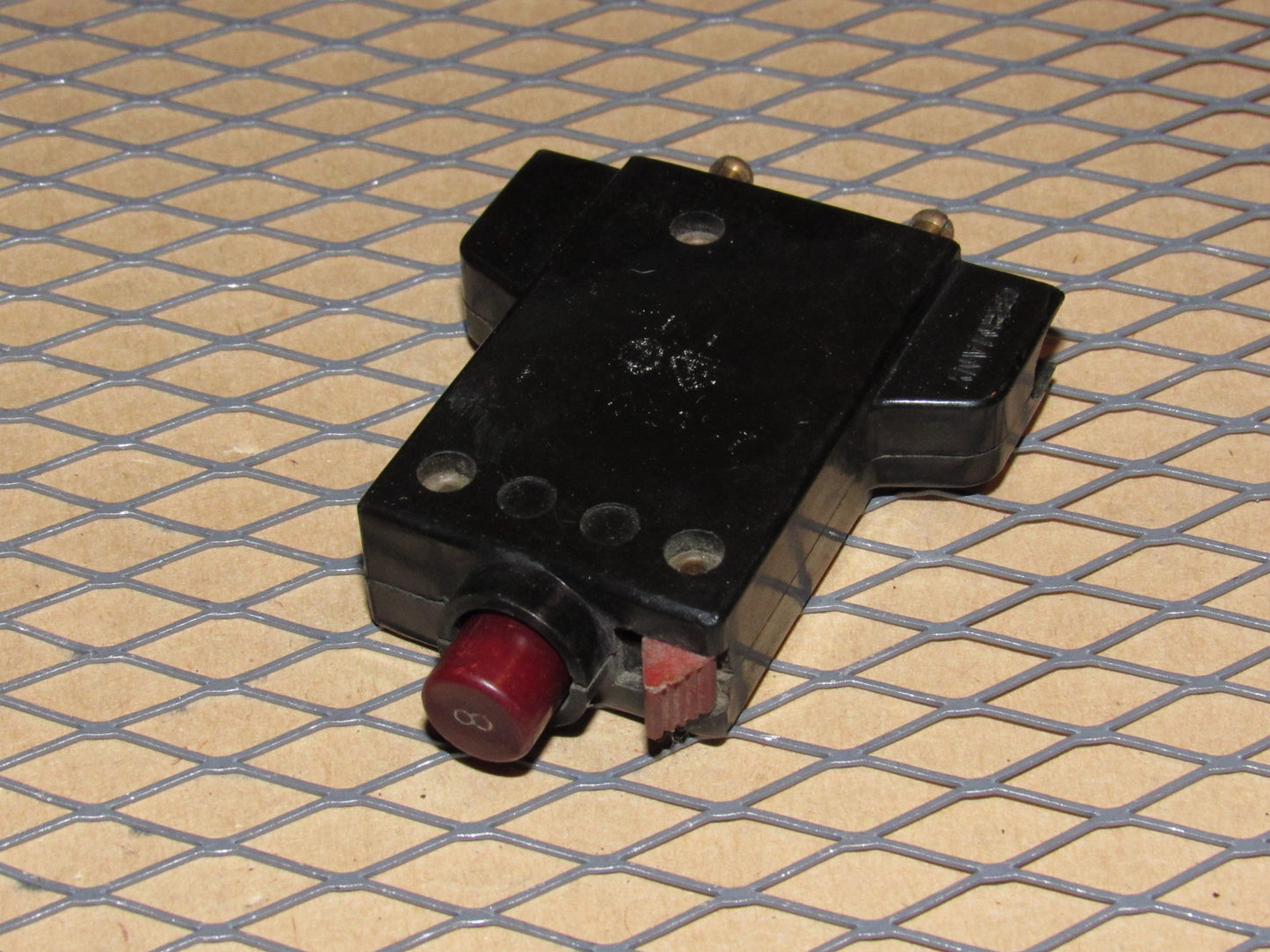 77-95 Mercedes Benz T1 Van Fuse Circuit Breaker 8a E-T-A 240VAC 2-5200-H