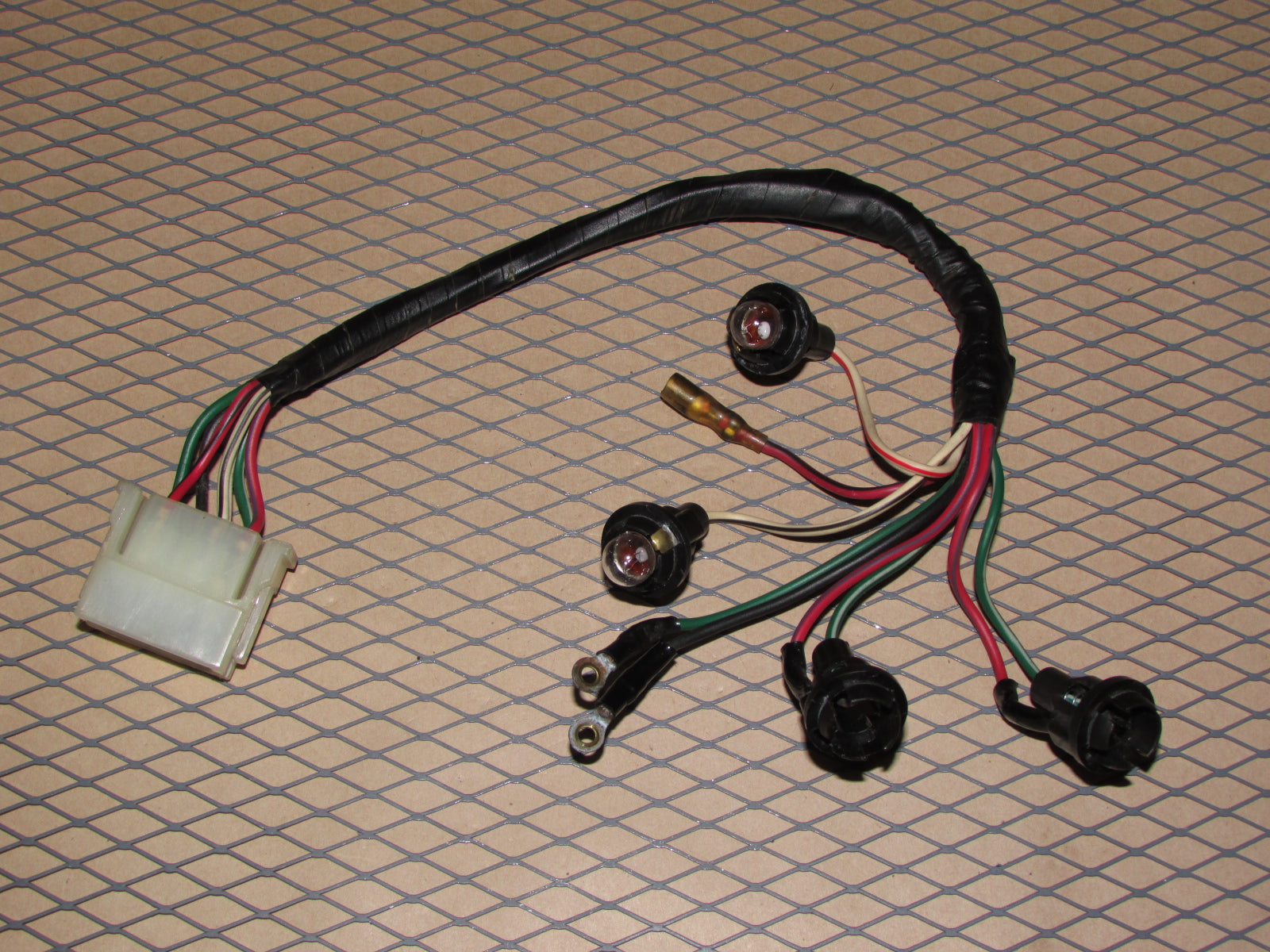 75 76 77 78 Datsun 280z OEM Tachometer Turn Signal Bulb Socket & Wiring Harness