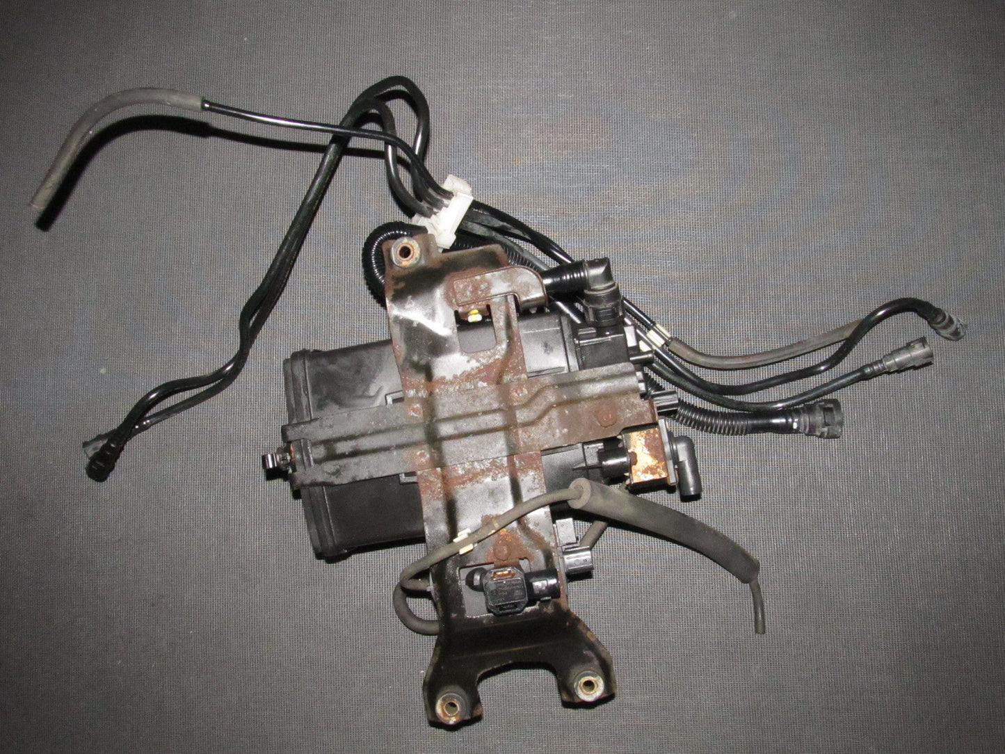 01 02 03 Acura CL OEM Charcoal Evap Canister Tank