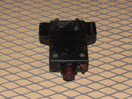 77-95 Mercedes Benz T1 Van Fuse Circuit Breaker 8a E-T-A 240VAC 2-5200-H
