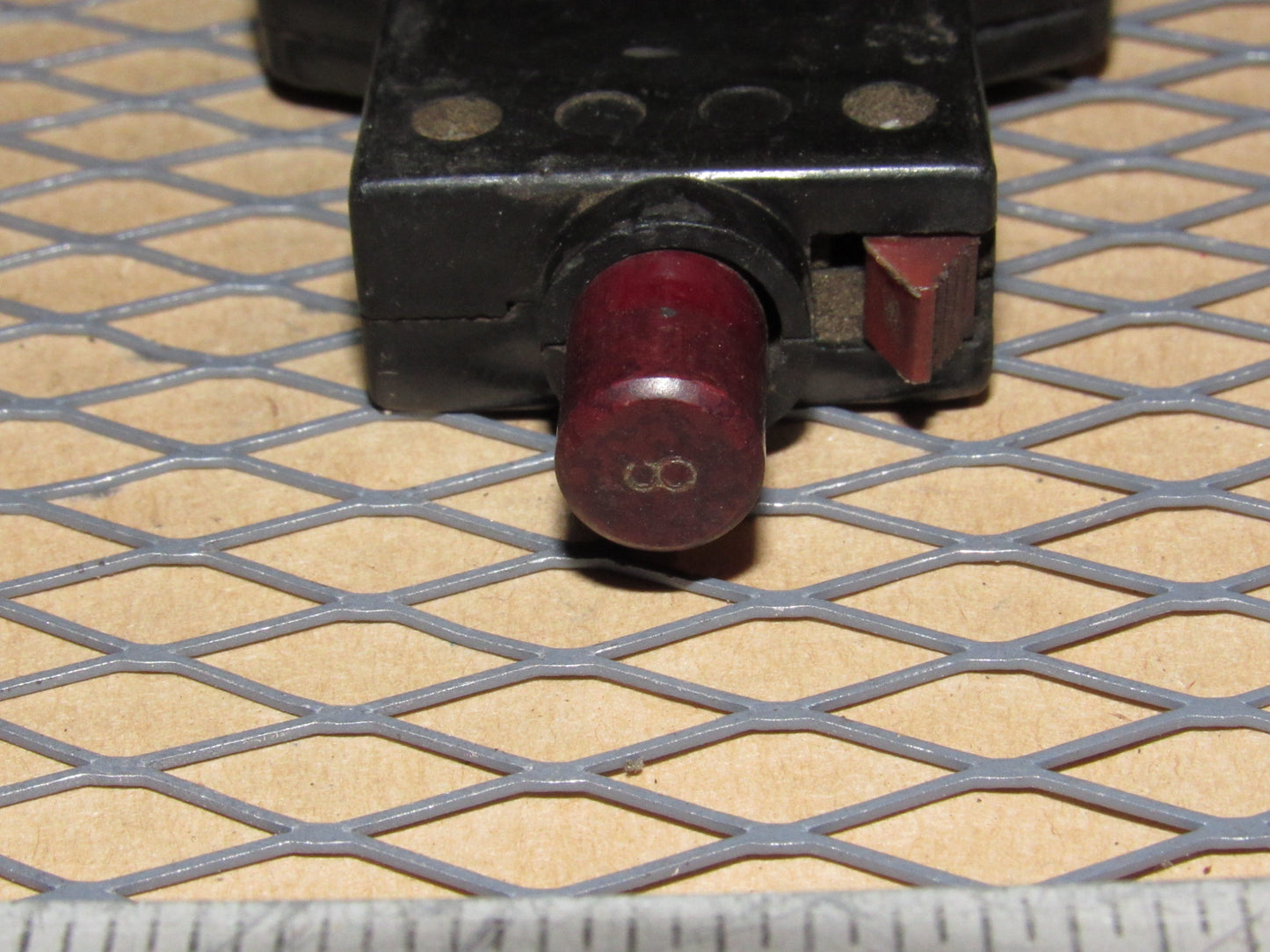 77-95 Mercedes Benz T1 Van Fuse Circuit Breaker 8a E-T-A 240VAC 2-5200-H