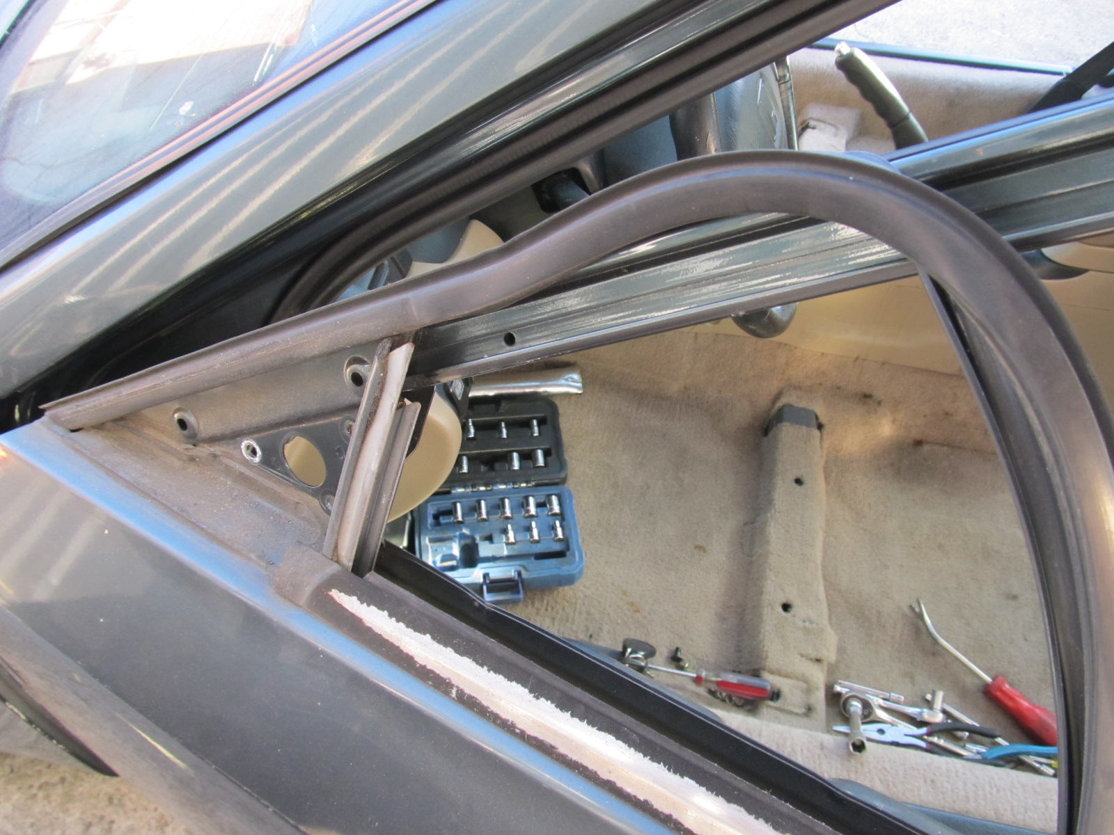 97 98 99 00 01 Honda Prelude OEM Exterior Door Window Weather Strippin ...