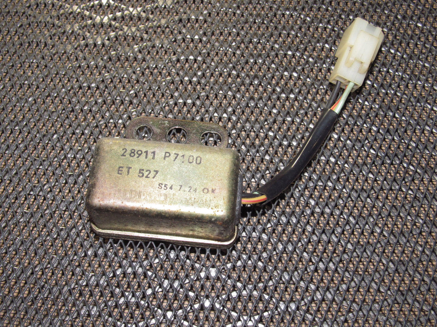 79 80 Datsun 280zx OEM Relay - 28911 P7100