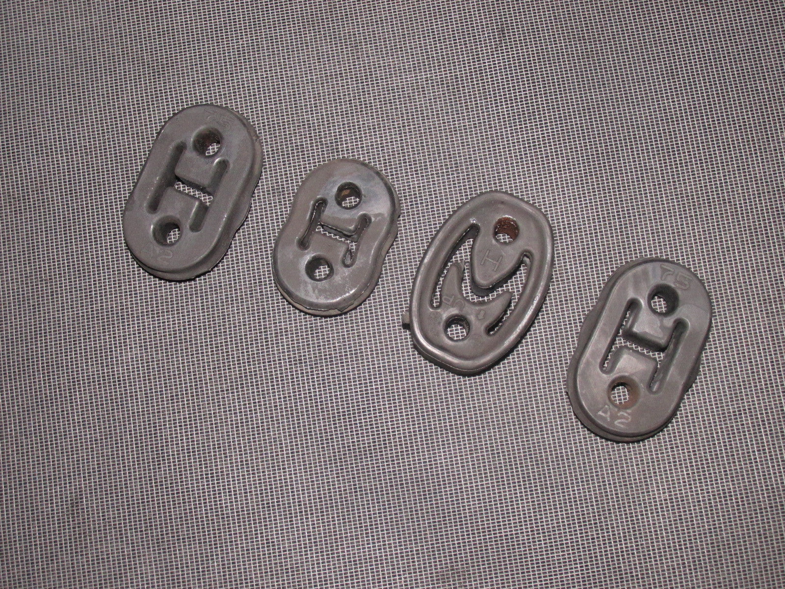 96 97 98 99 00 Honda Civic OEM Exhaust & Muffler Mount Hanger - Set