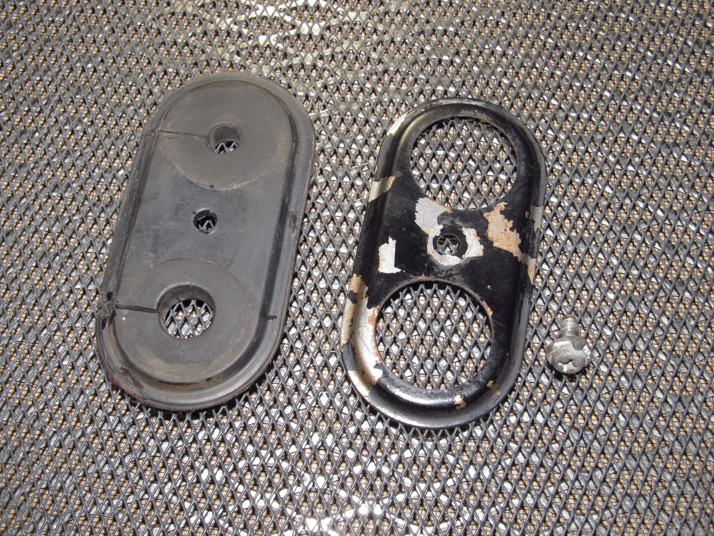 79 80 Datsun 280zx OEM A/C Evaporator Firewall Grommet