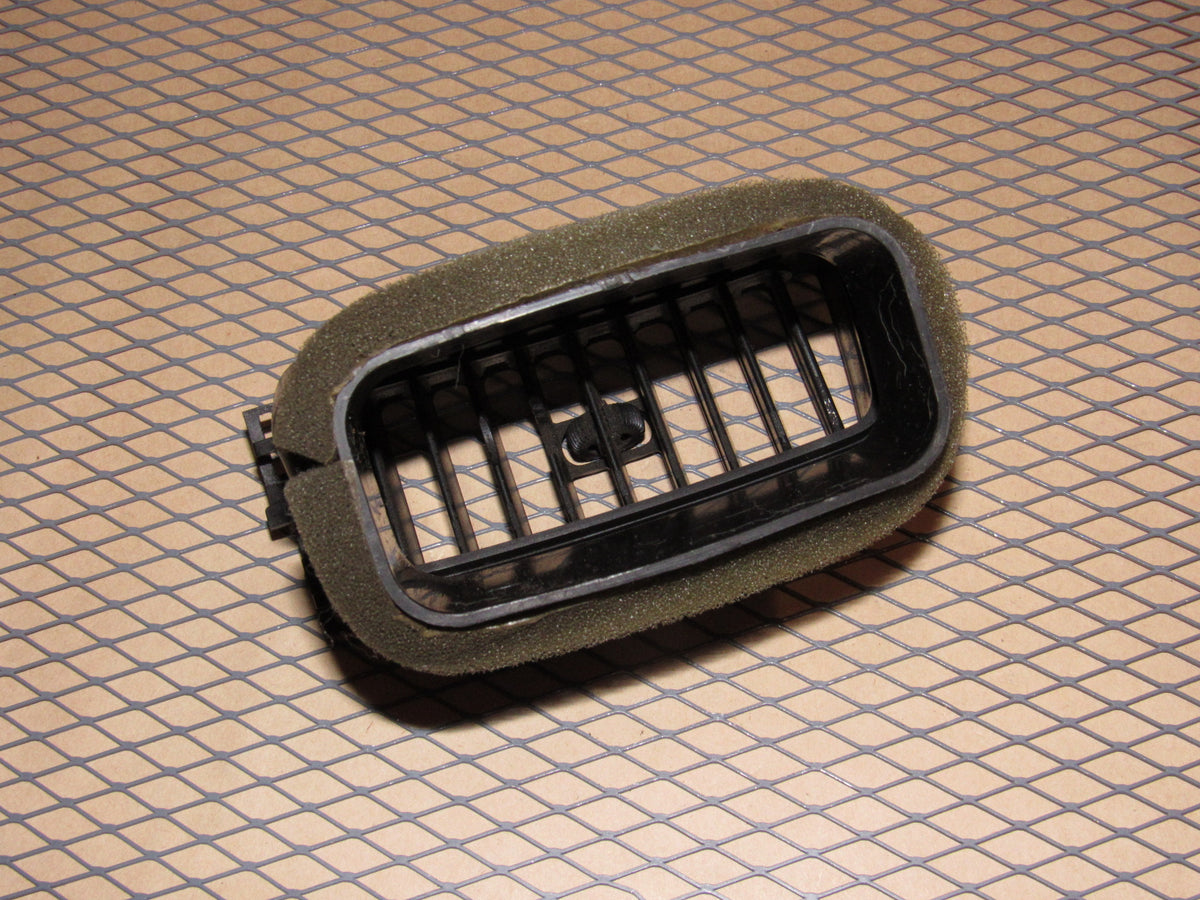 01 02 03 04 Ford Escape OEM Center Dash Panel Air Vent Louver - Left
