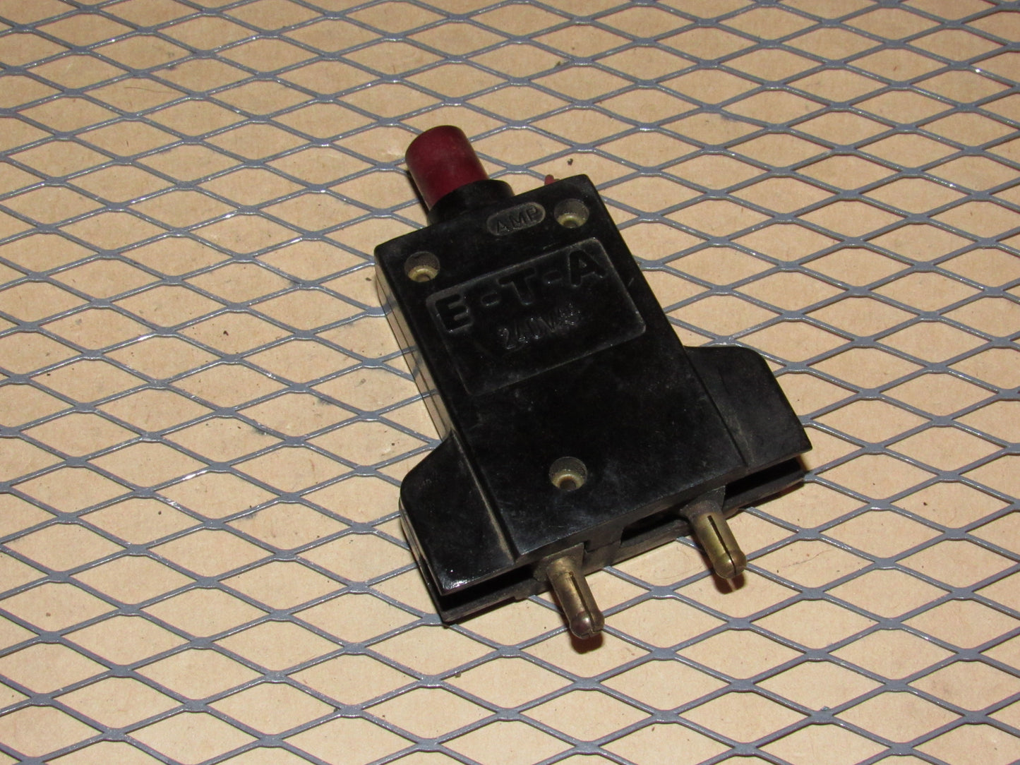 77-95 Mercedes Benz T1 Van Fuse Circuit Breaker 25a E-T-A 240VAC
