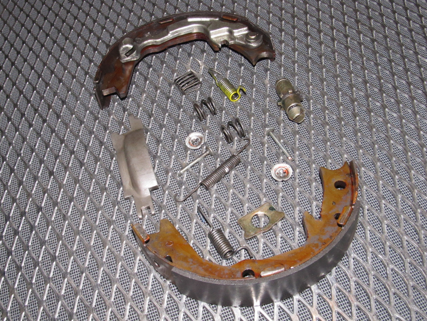 94 95 96 97 Mitsubishi 3000GT OEM Rear Drum Brake Assembly - Left