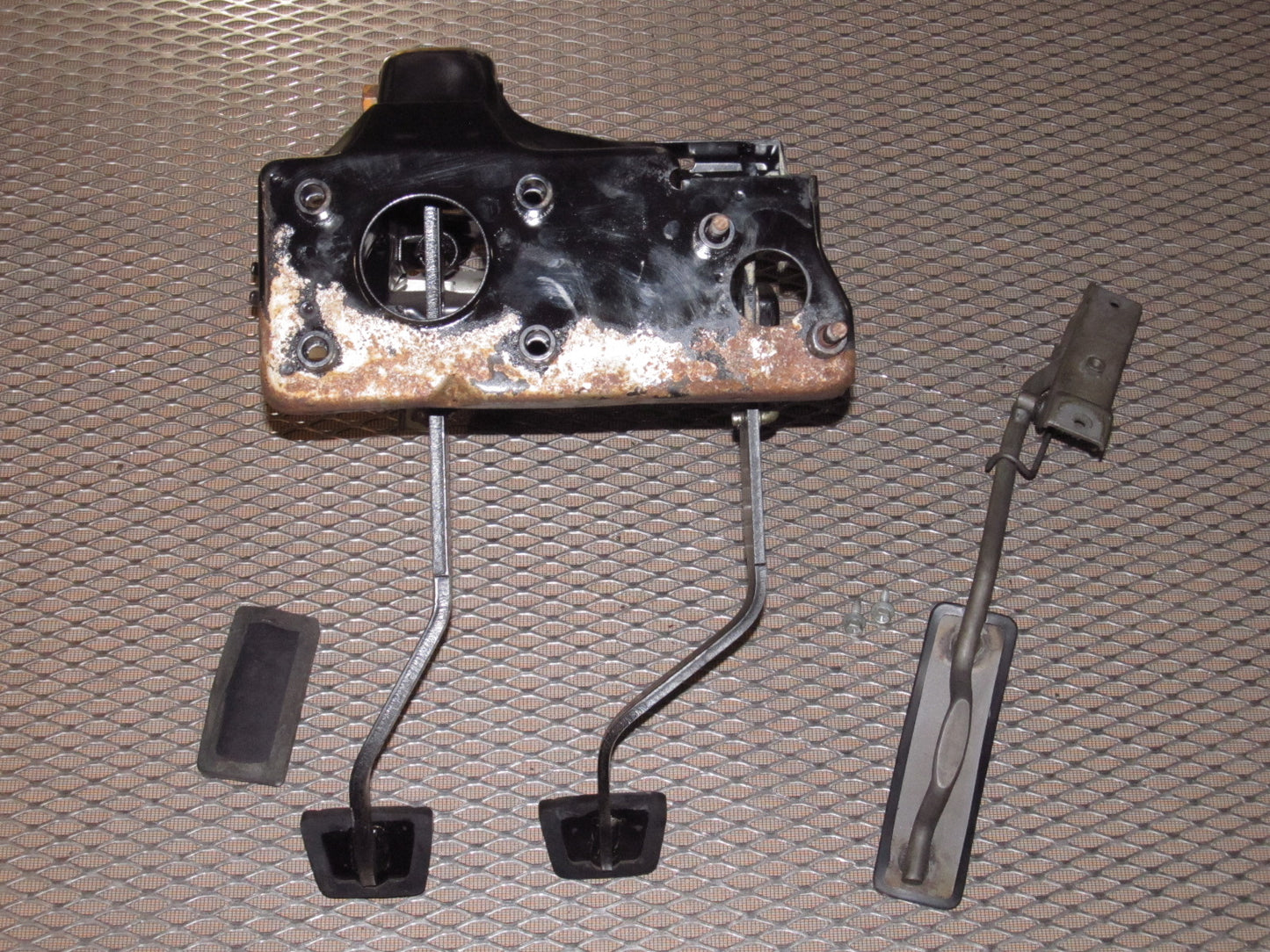 79 80 Datsun 280zx OEM M/T Pedal Assembly