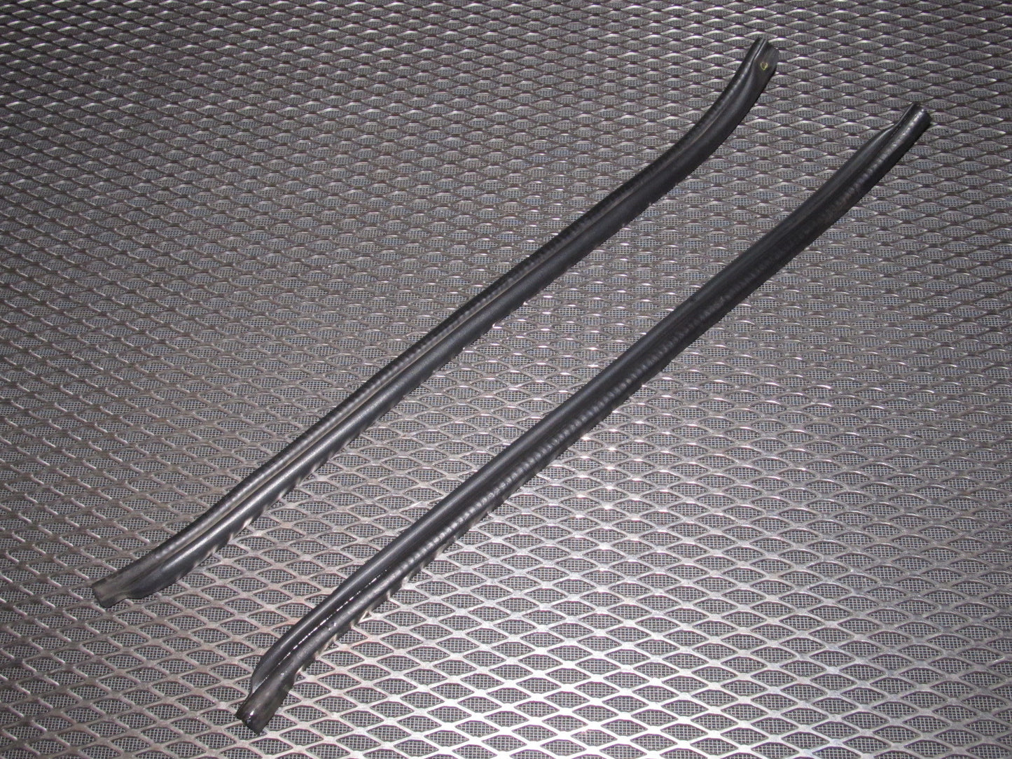 94 95 96 97 Mitsubishi 3000GT OEM Door Chassis Belt Line Stripping