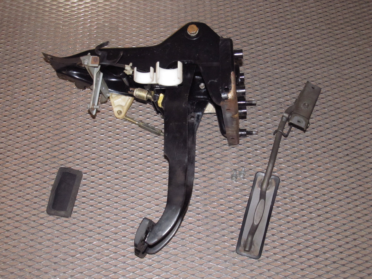 79 80 Datsun 280zx OEM M/T Pedal Assembly