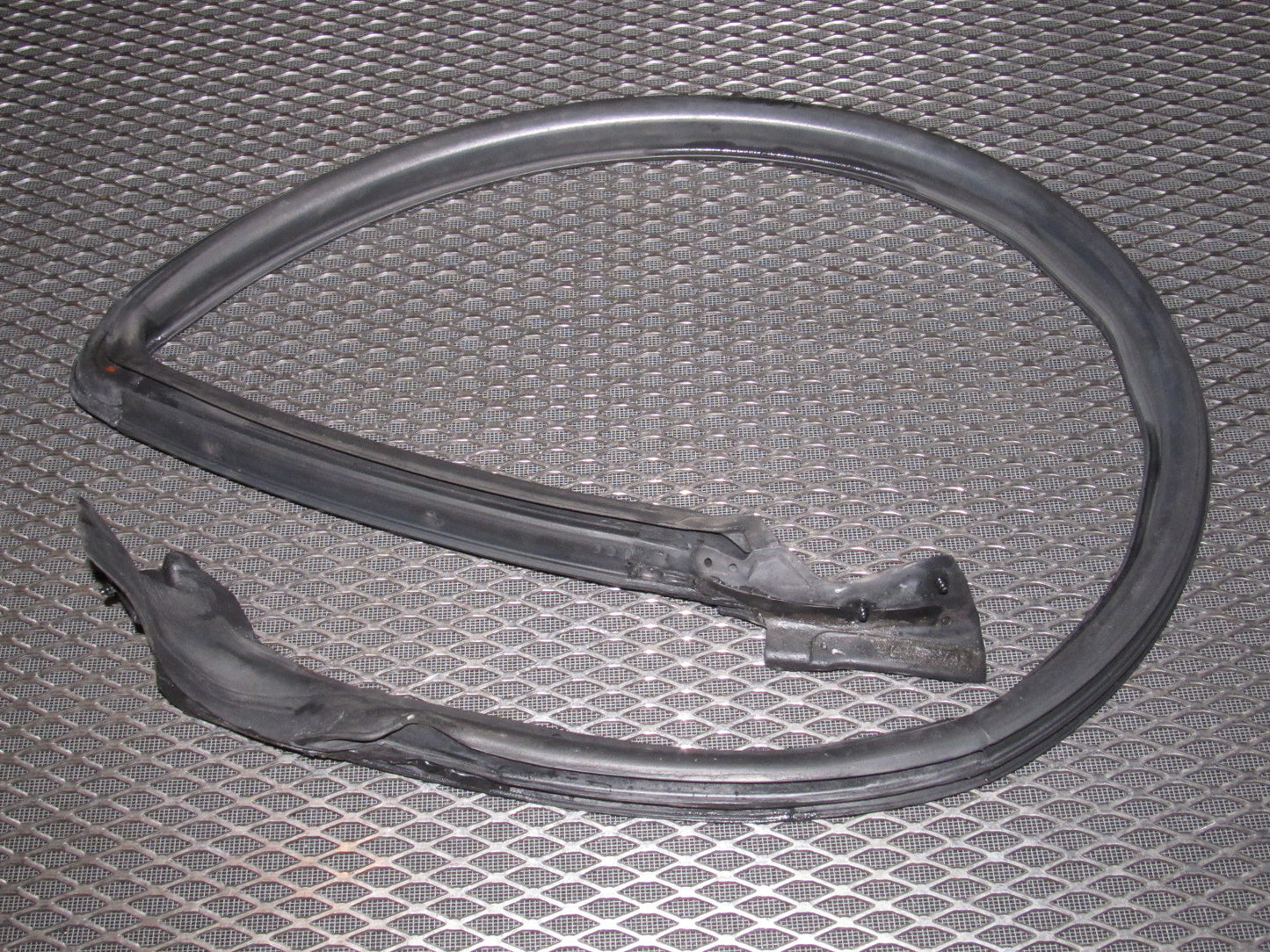 94 95 96 97 Mitsubishi 3000GT OEM Door Chassis Weather Stripping - Left