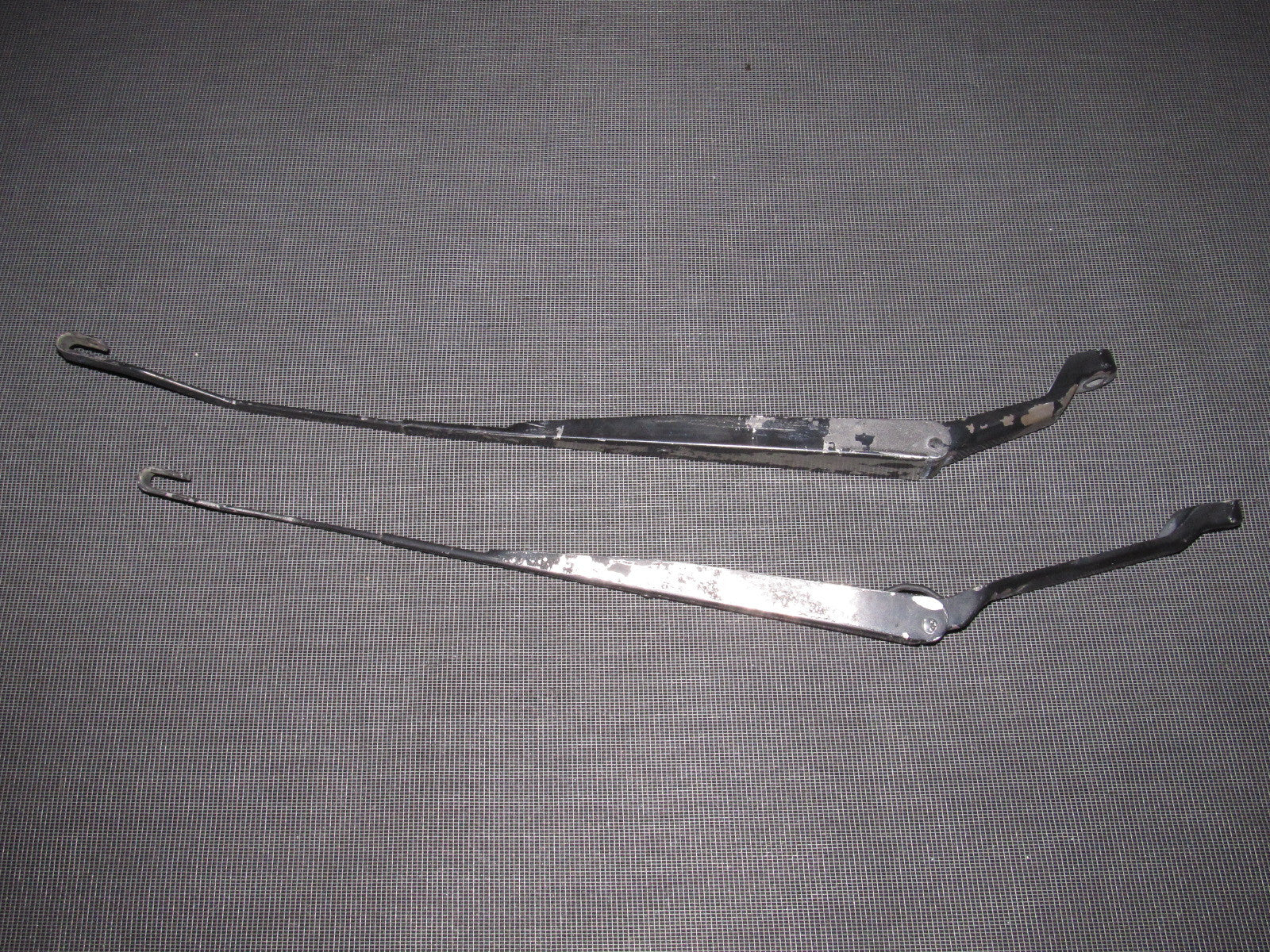 88 89 Honda CRX OEM Front Wiper Arm Set