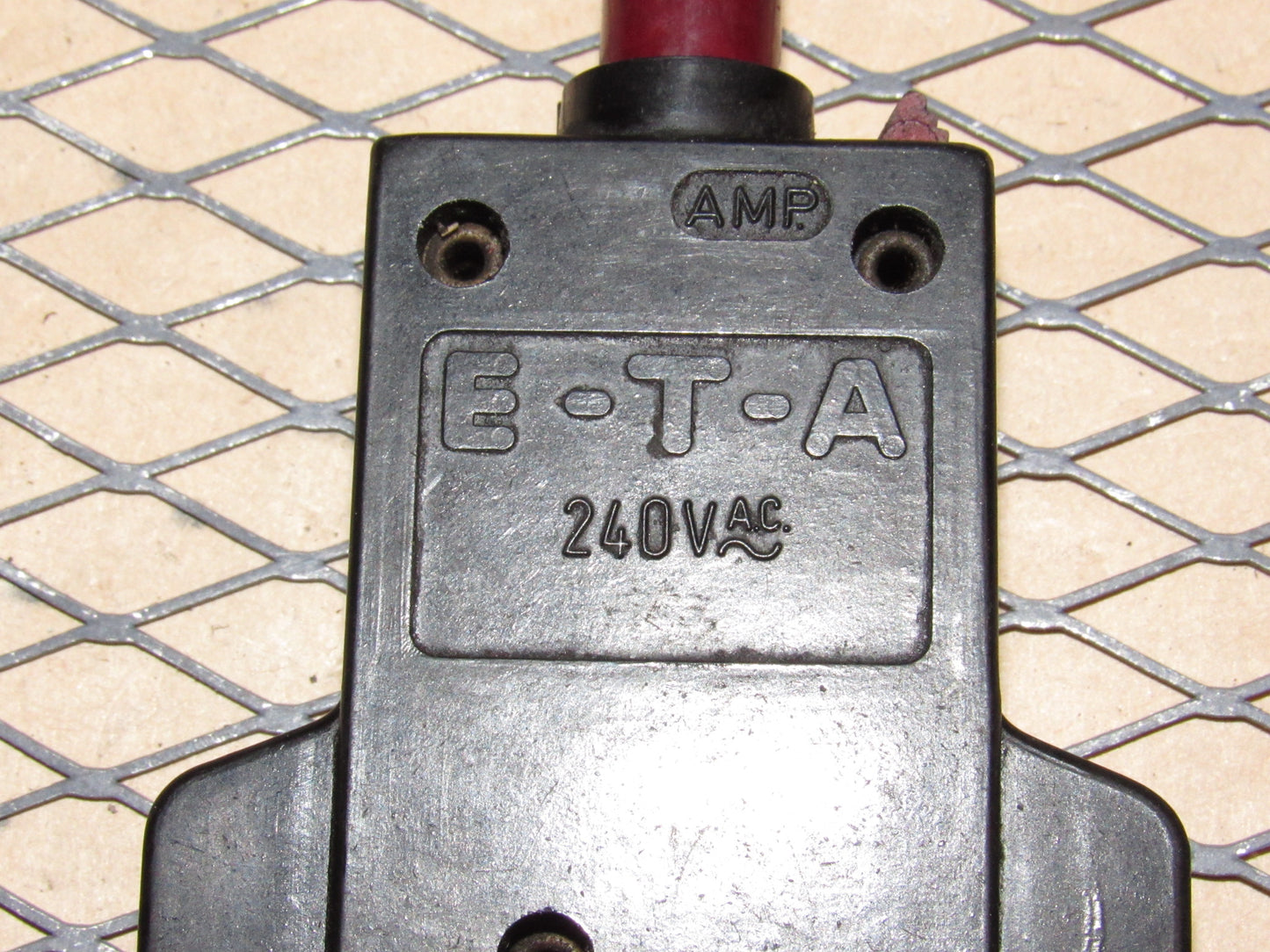 77-95 Mercedes Benz T1 Van Fuse Circuit Breaker 15a E-T-A 240VAC