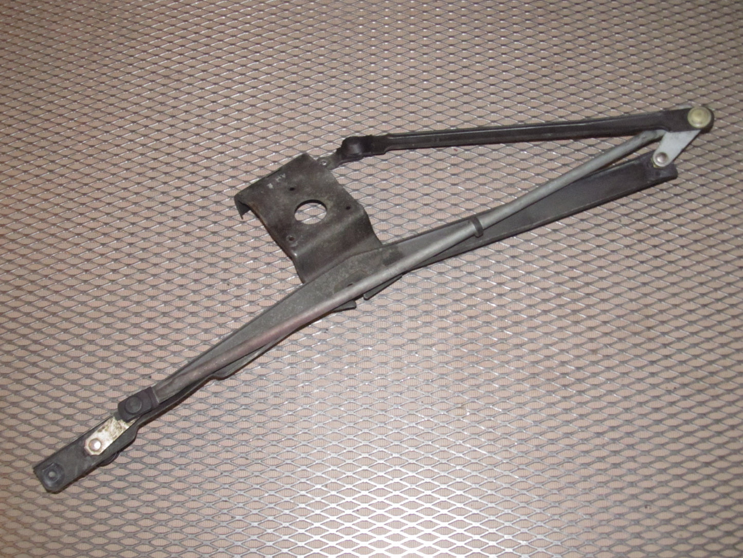 81-83 Mazda RX7 OEM Front Wiper Linkage