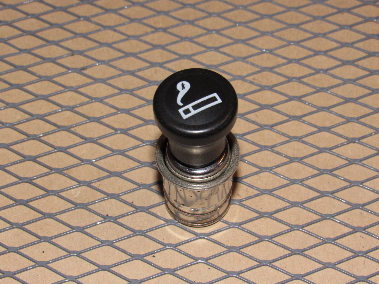 01 02 03 04 05 06 07 Ford Escape OEM 12 Volt 12v Lighter