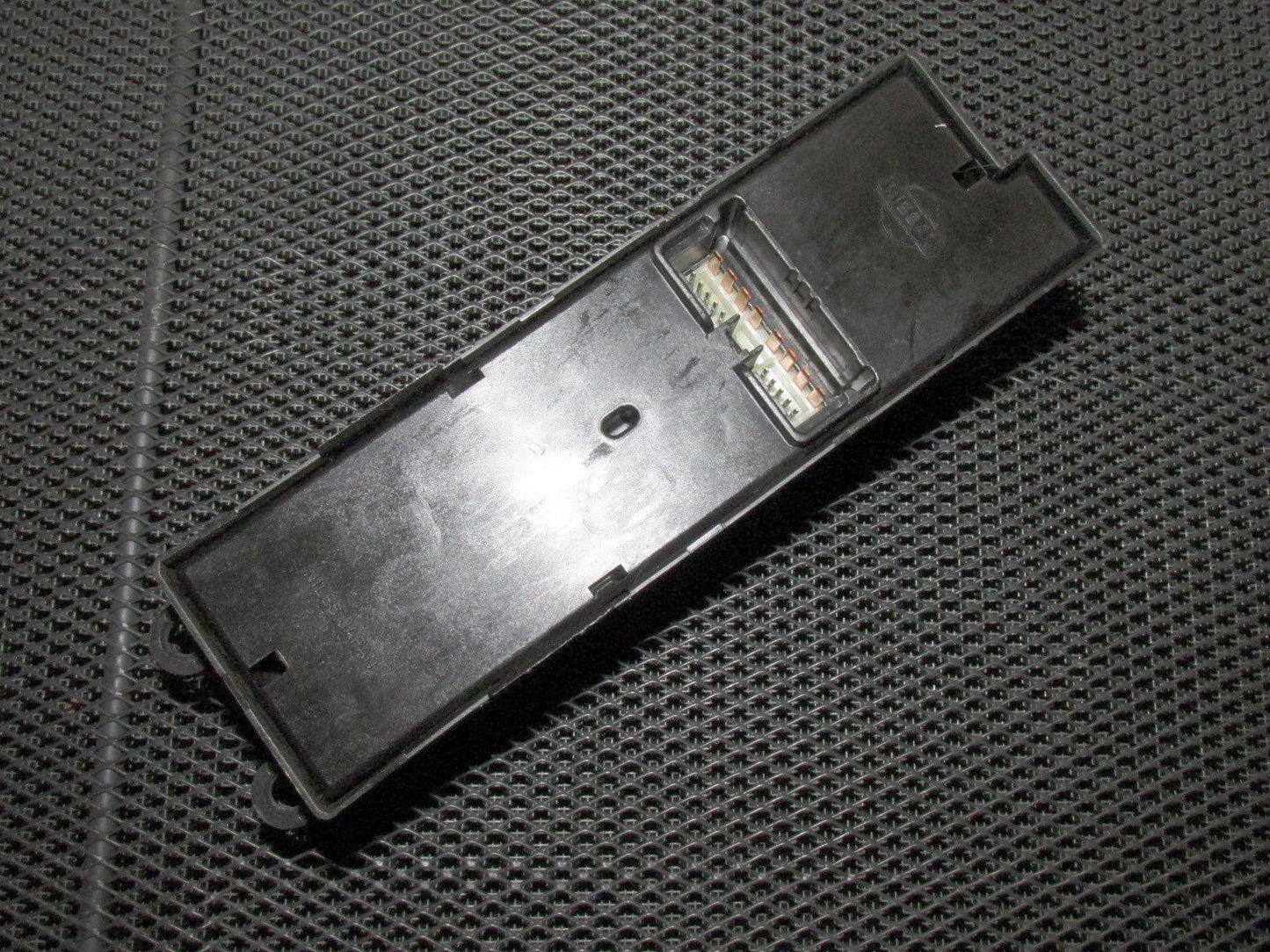 03 04 Infiniti G35 OEM 4 Door Window Switch - Front Left