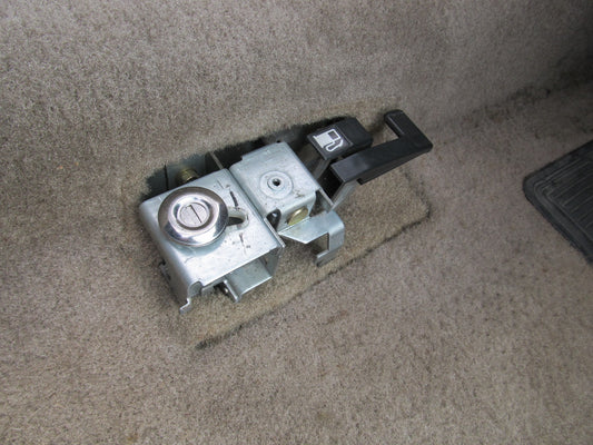 97 98 99 00 01 Honda Prelude OEM Trunk Gas Door Release Lever Switch