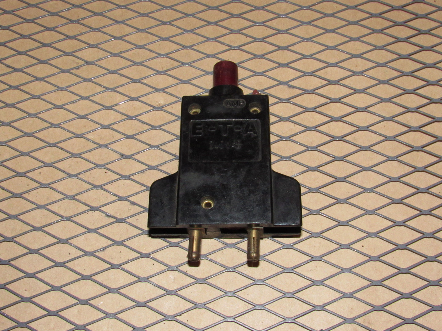 77-95 Mercedes Benz T1 Van Fuse Circuit Breaker 15a E-T-A 240VAC