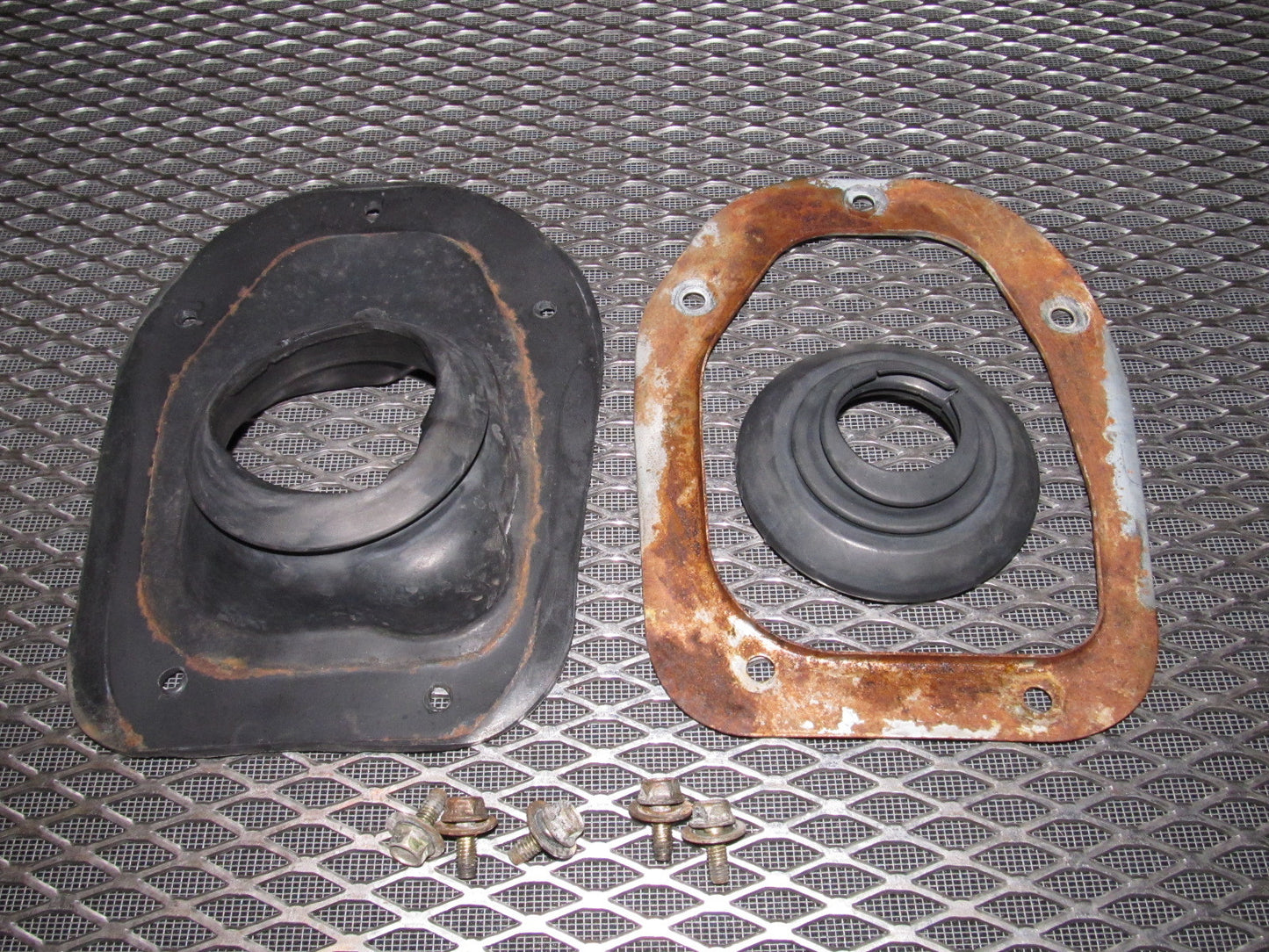 84 85 Mazda RX7 OEM M/T Shifter Protecting Boot & Bracket