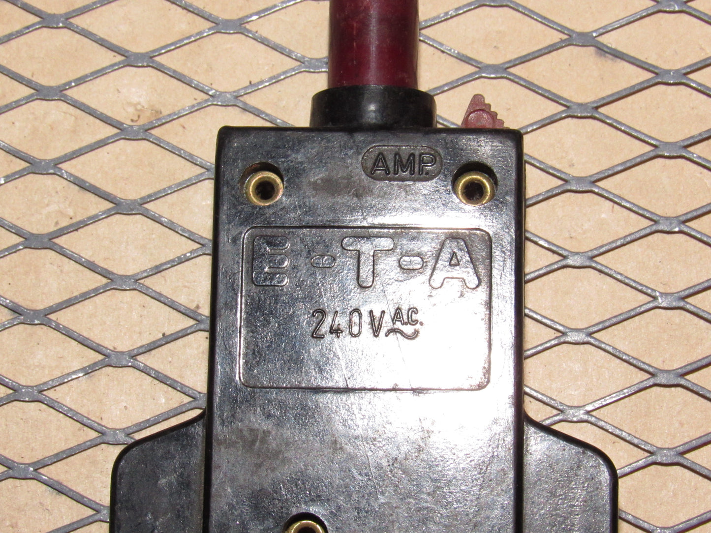77-95 Mercedes Benz T1 Van Fuse Circuit Breaker 15a E-T-A 240VAC
