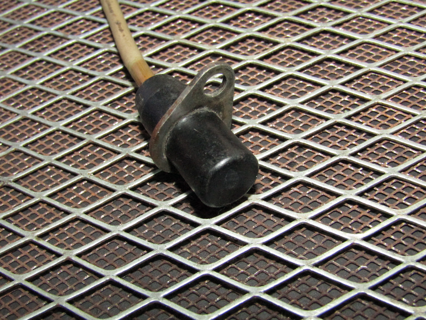 86-93 Mercedes Benz 300E OEM Crank Position Sensor