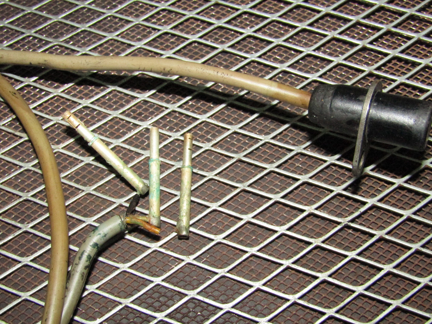 86-93 Mercedes Benz 300E OEM Crank Position Sensor