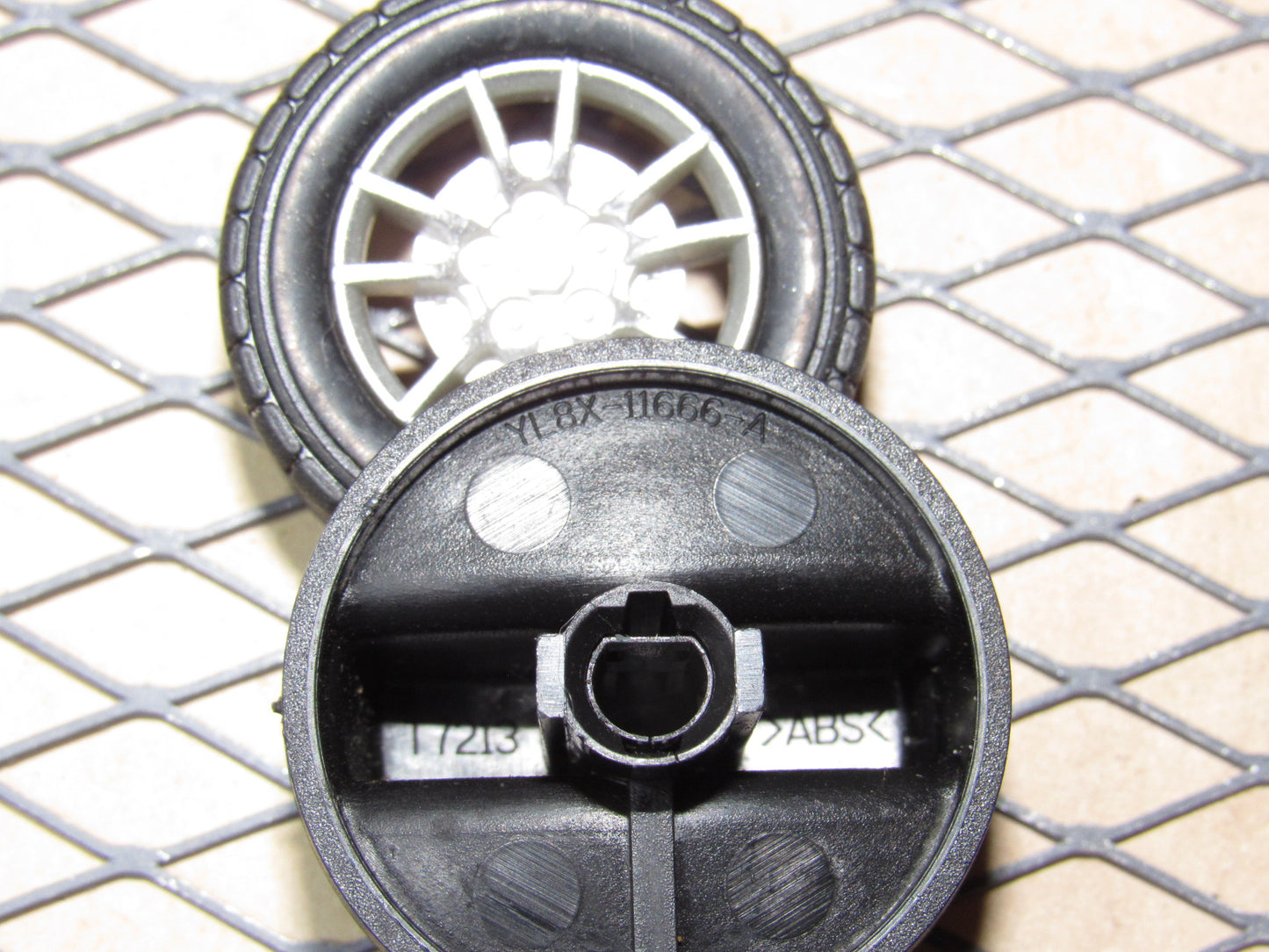 01 02 03 04 05 06 07 Ford Escape OEM 4x4 Auto On Switch Knob