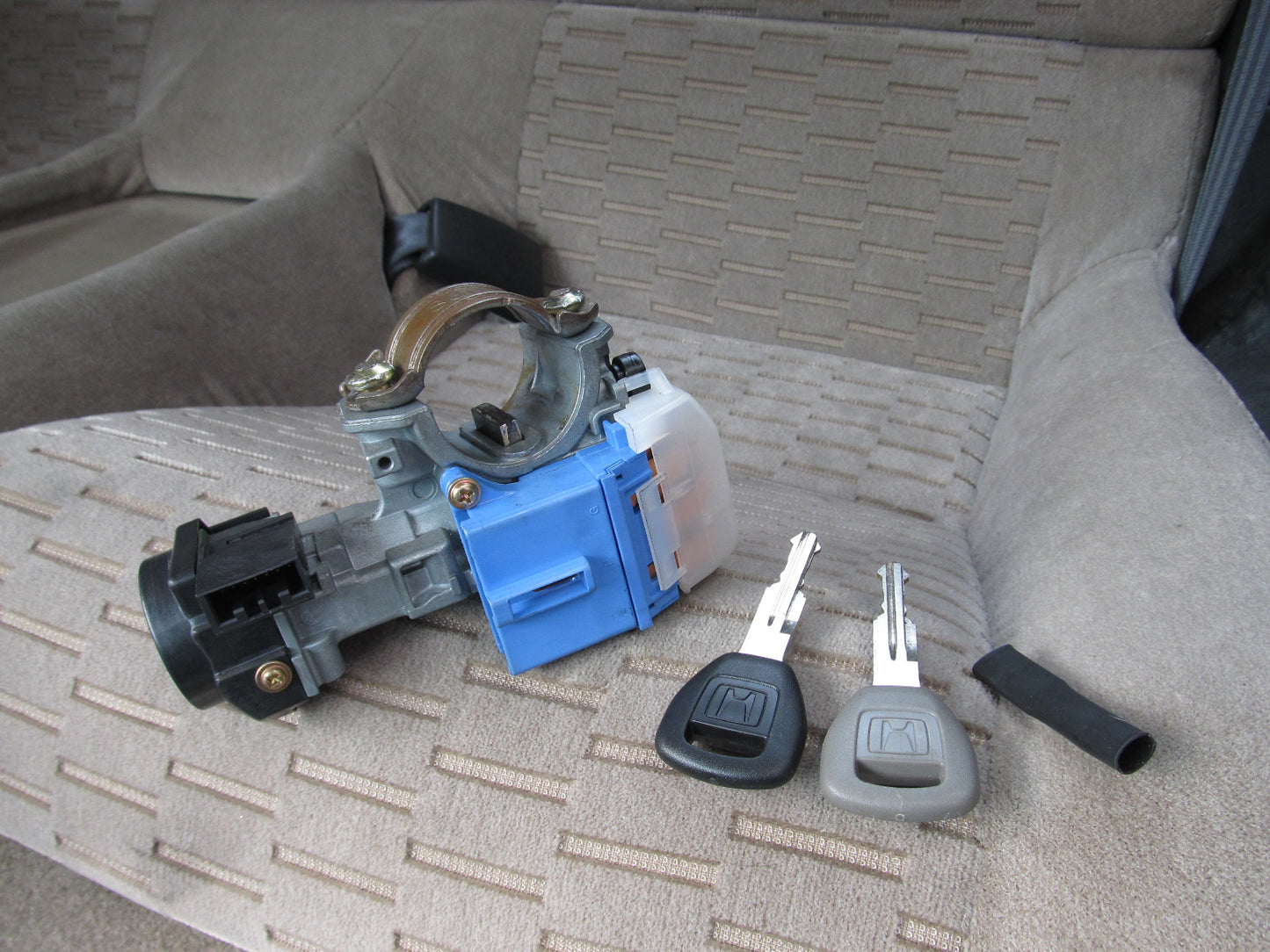 97 98 99 00 01 Honda Prelude OEM Ignition Lock Cylinder Tumbler