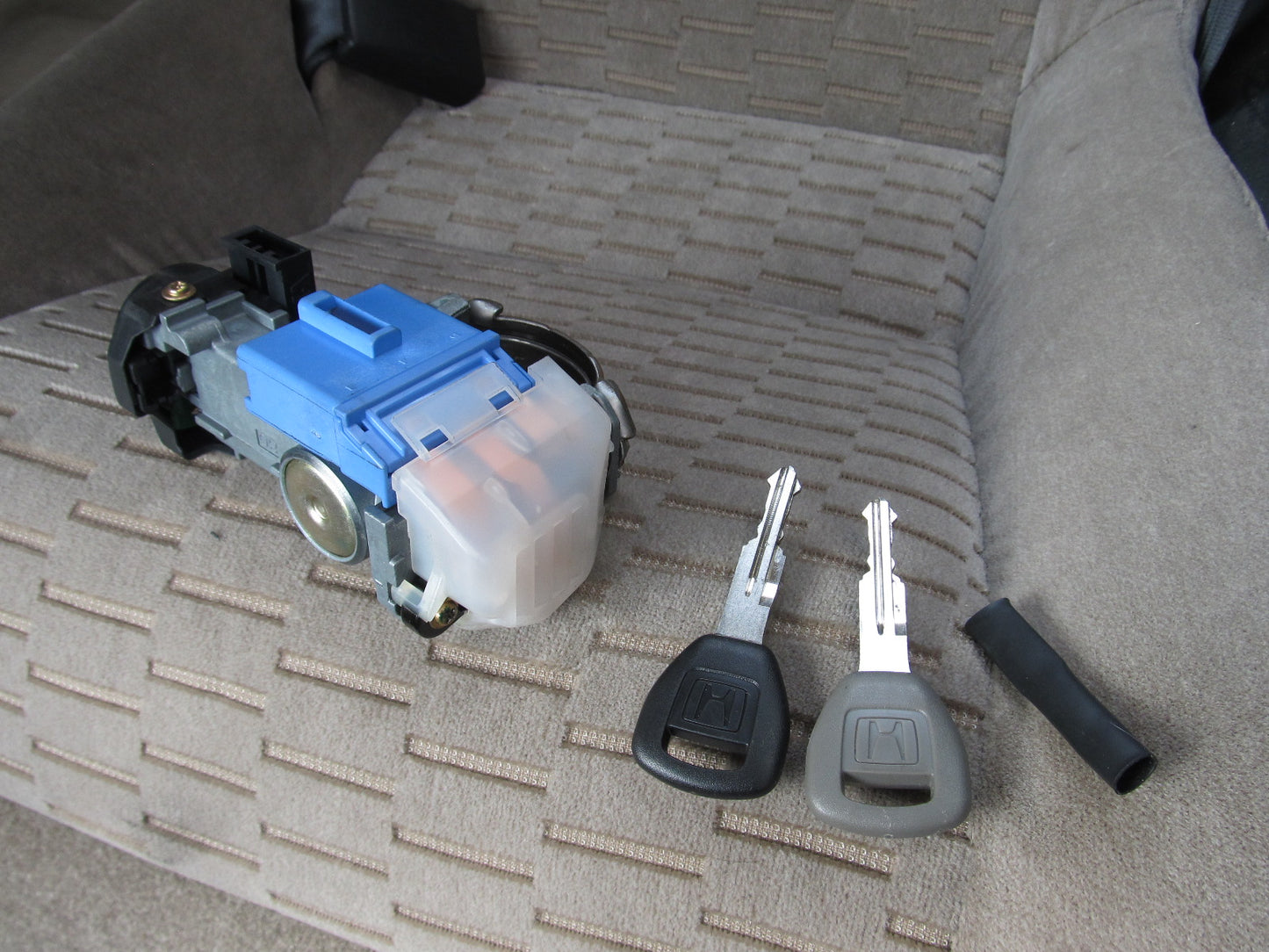 97 98 99 00 01 Honda Prelude OEM Ignition Lock Cylinder Tumbler