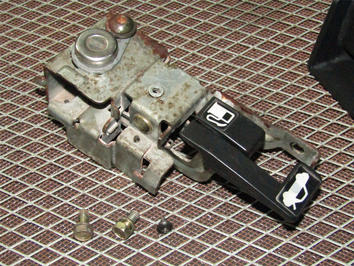 93 94 95 96 97 Honda Del Sol OEM Trunk Gas Door Release Handle Switch